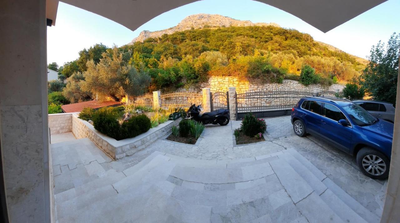 Villa Lipski Sveti Stefan Exteriér fotografie